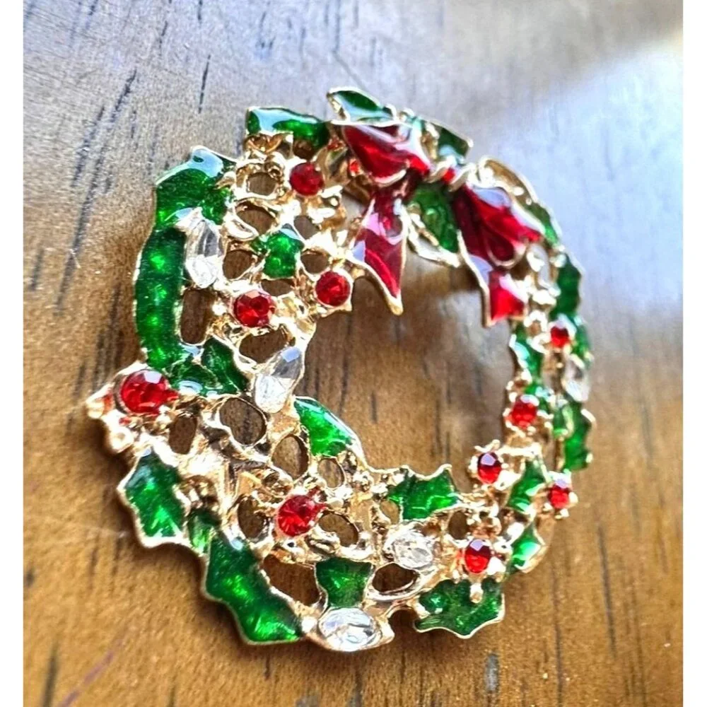 Christmas Wreath Pin Brooch New Red Green Crystal Bow Festive Holidays Nostalgic